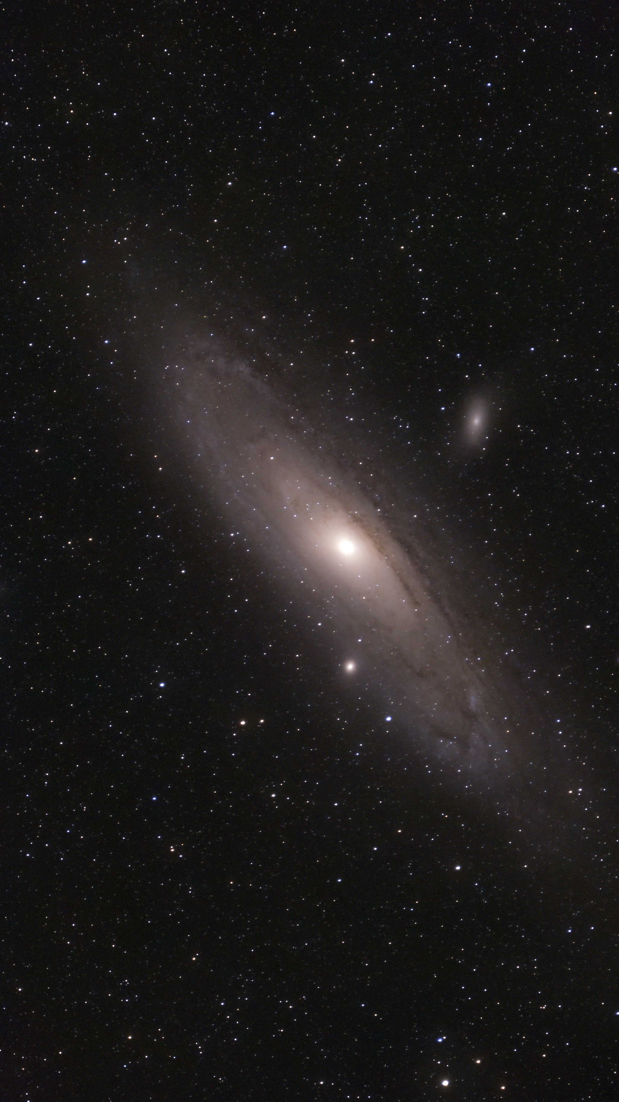 Andromeda Galaxy: 4 October · full field